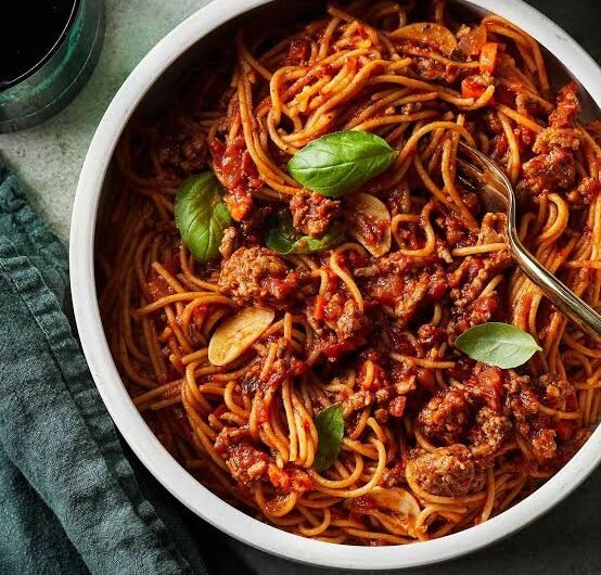 Healthy One Pot Spaghetti and Meat Sauce