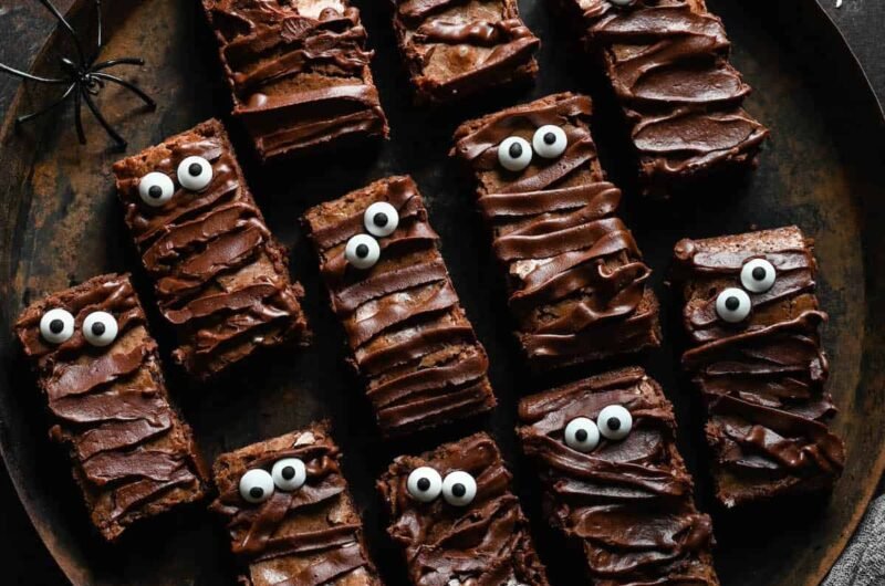 Mummy Halloween Brownies
