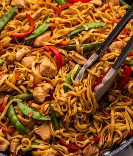 One Pot Chicken Chow Mein
