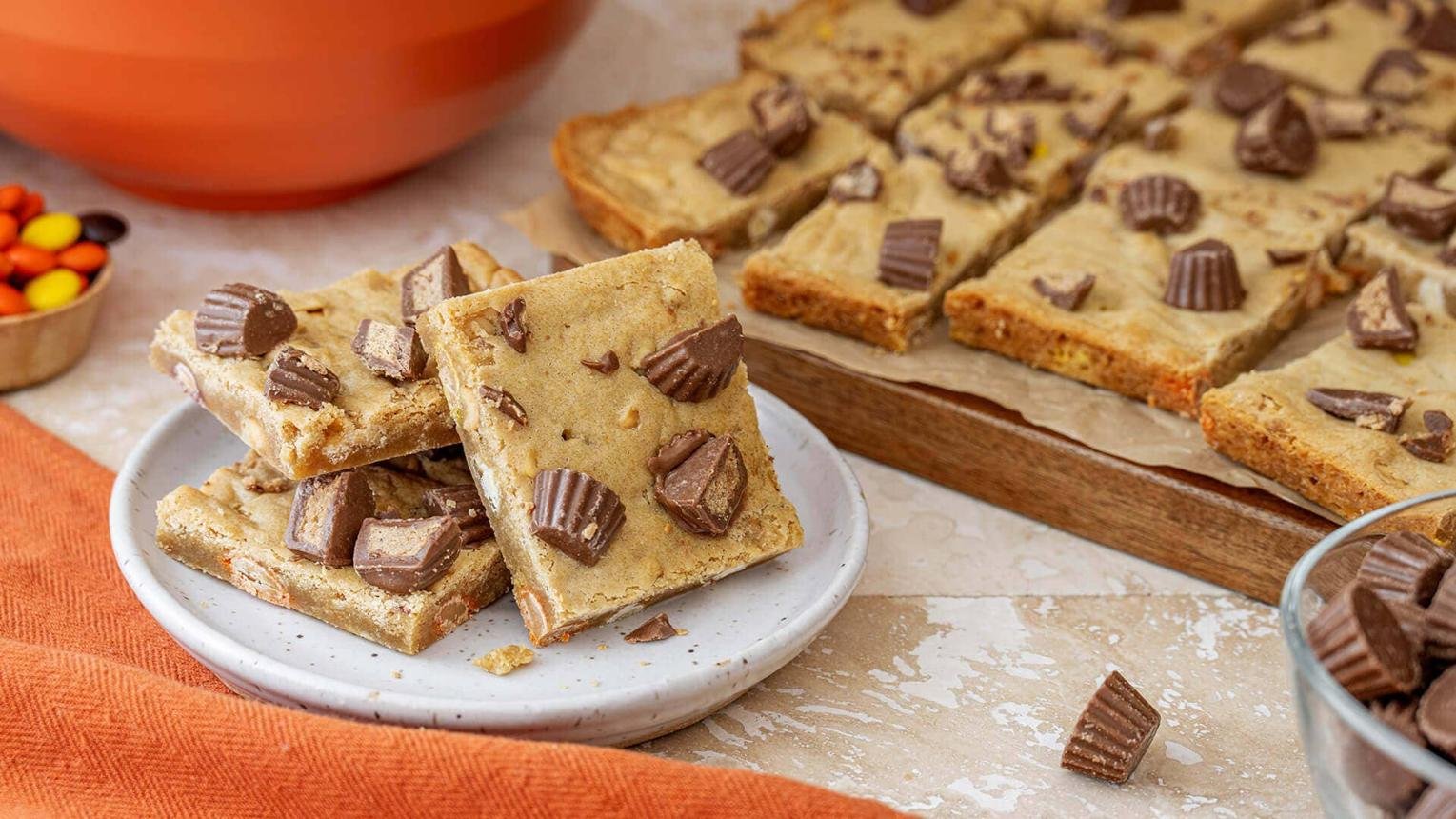 REESE'S Blondies Recipe | Hersheyland